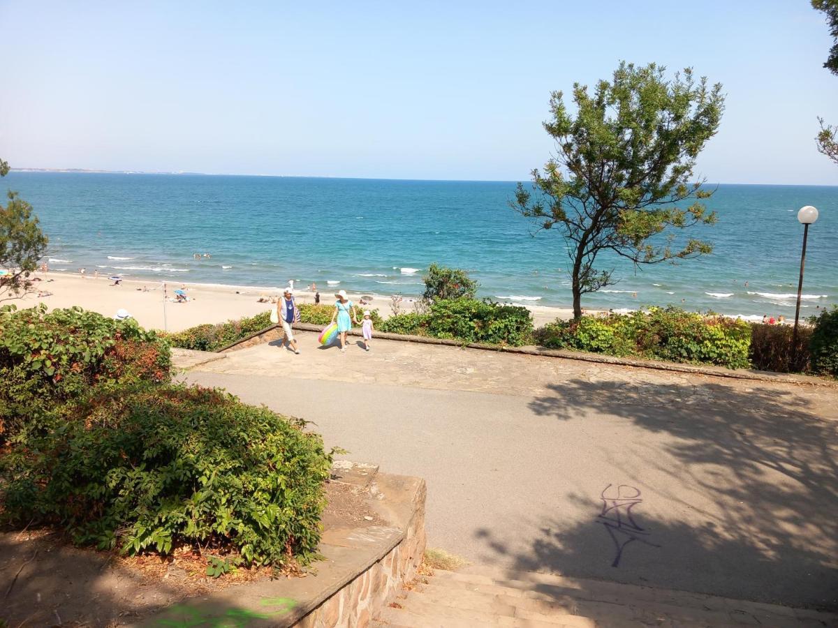 Sea Central Apartment Burgas Ngoại thất bức ảnh